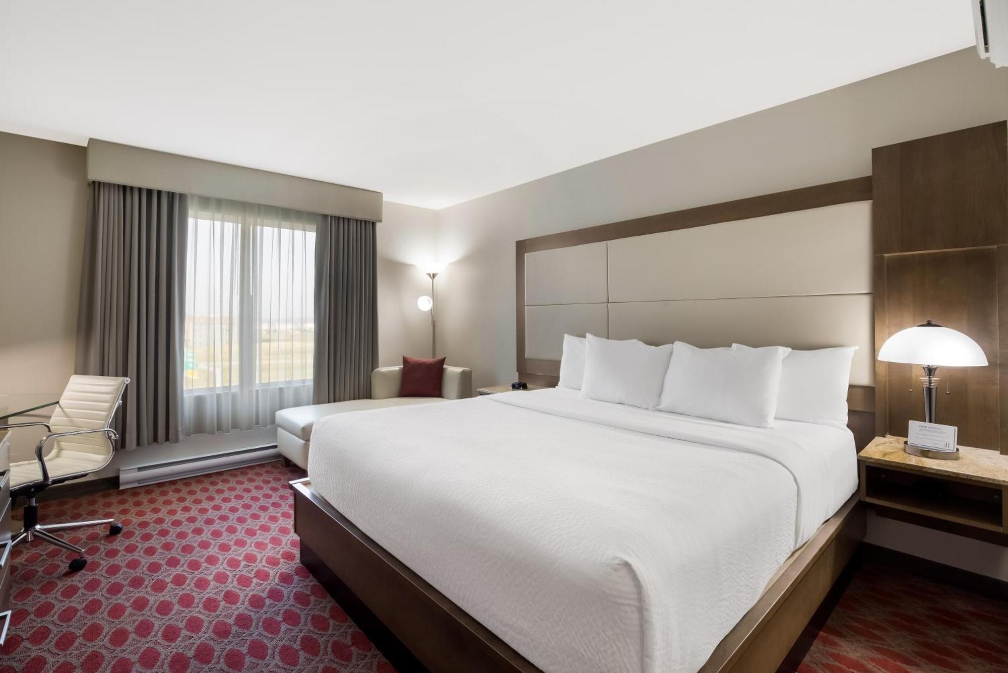 Hotel 11, Mod A Sonesta Collection Калгари Экстерьер фото